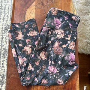 Fast and Free Lululemon crop